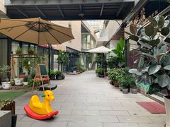 -泉乐坊步行街(烟酒特产平价超市店)