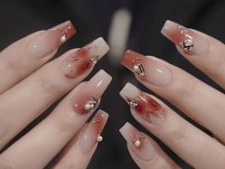 -LILY NAILS美甲美睫