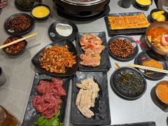 -啊美丽炭火烤肉(滑翔一店)