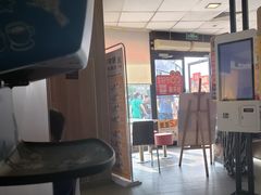 大堂-麦当劳(宾水西道店)
