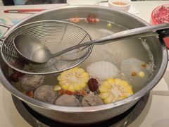 牛骨清汤锅-八合里牛肉火锅(上海世茂广场店)