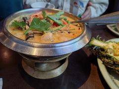 -大头虾越式风味餐厅(光明广场店)