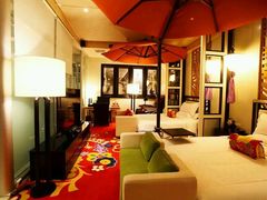 -喜鹊愉家酒店(郑州曼哈顿博览中心地铁站店)