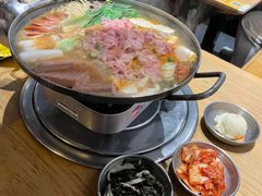 -莫嘎(乌鲁木齐中路店)