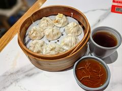 -馋三尺蟹粉小笼(人民广场店)