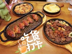 -老东镇啤酒屋海鲜加工·蒸汽海鲜·海鲜烧烤(台东店)