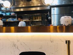 -POKEE VIA&Brunch·维娅(重庆来福士店)