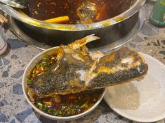 -肖肖酸萝卜鱼火锅(总店)