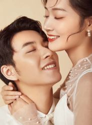 -挪娅婚纱摄影皇家会所
