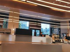 -星巴克臻选(上海虹桥新天地三店)