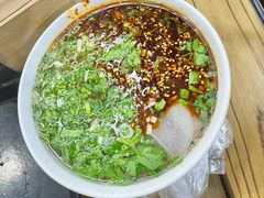 -陇上全荟兰州传统牛肉面(延吉路店)