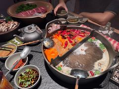 -三出山火锅(南京万象天地店)