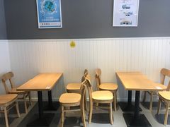 用餐区-一鸣真鲜奶吧(中央花园店)