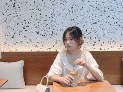 -Line 咖啡(石厦花园店)