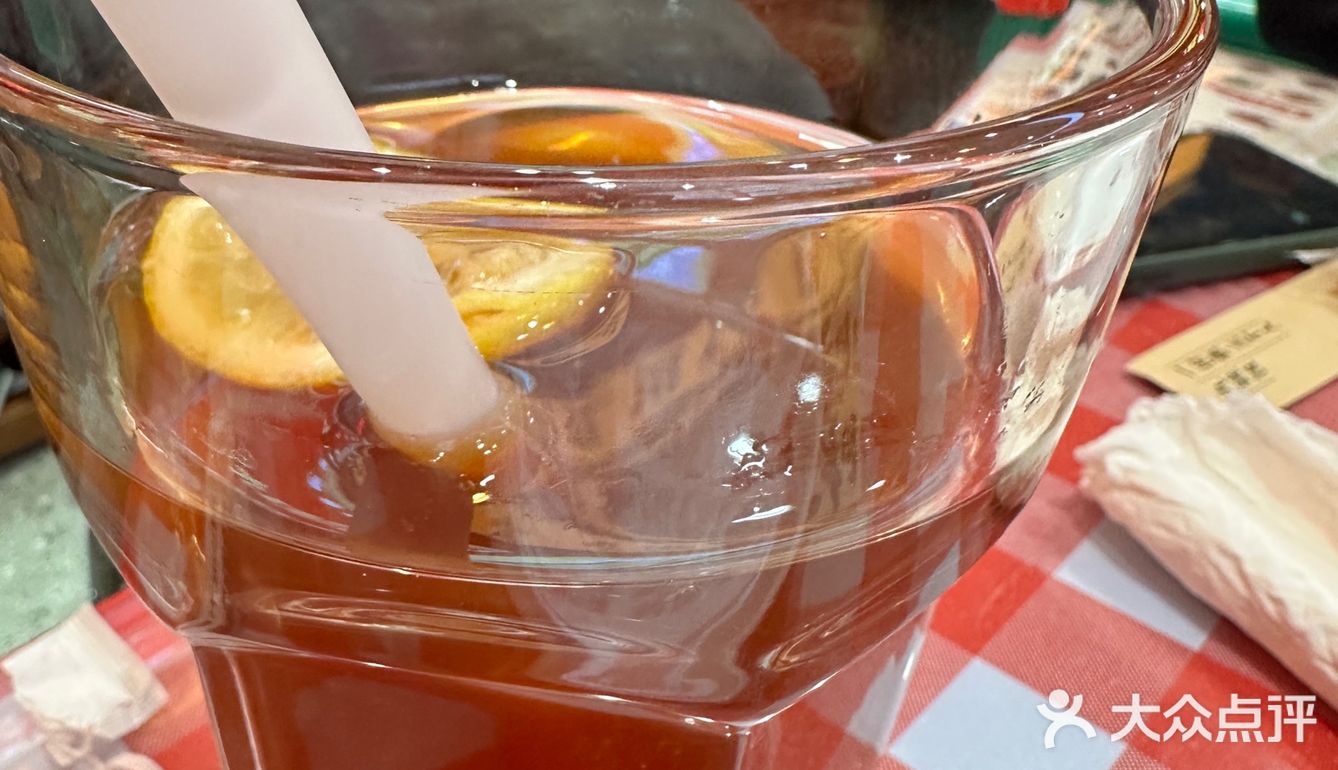 今天在这家湘菜馆打卡，体验了一把正宗的湖南风味