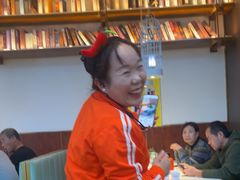 -阿瓦山寨·湘菜现炒·剁椒鱼头王(咸阳总店)