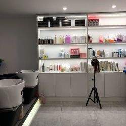 -AB hair salon