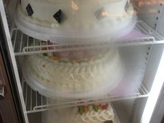 -红宝石·鲜奶小方·海派西点房(金杨店)