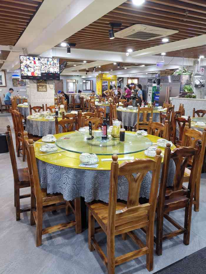 温州海鲜黄牛馆-"[环境]在天目中路的路边小馆,里面却别有.