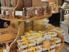 -昆明冠生园·蛋糕·面包(南强街店)