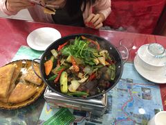 -乡土特色.冷锅鱼.牦牛肉汤锅