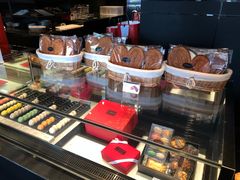 零售区-Salon de The de Joel Robuchon(外滩18号店)