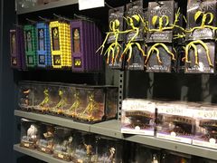 -九又四分之三站台哈利波特商店