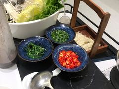 -红鼎豆捞·非遗鲍皇汤火锅(宝丰路店)