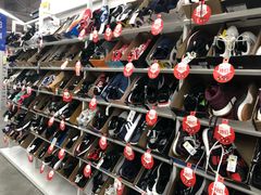 -BIGOFFS 超级折扣(仁恒伊势丹店)