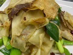 腊肉炒豆丝-小民大排档(马场角横路店)