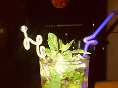-脚下咖啡·CHILL酒馆(灵光东巷店)
