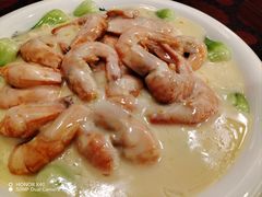 -深圳富苑皇冠假日套房酒店