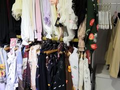 -甜镜物语 LOLITA·汉服·JK制服三坑生活馆(滨江道店)