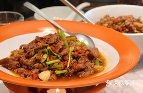 Stir-Fried Tender Beef