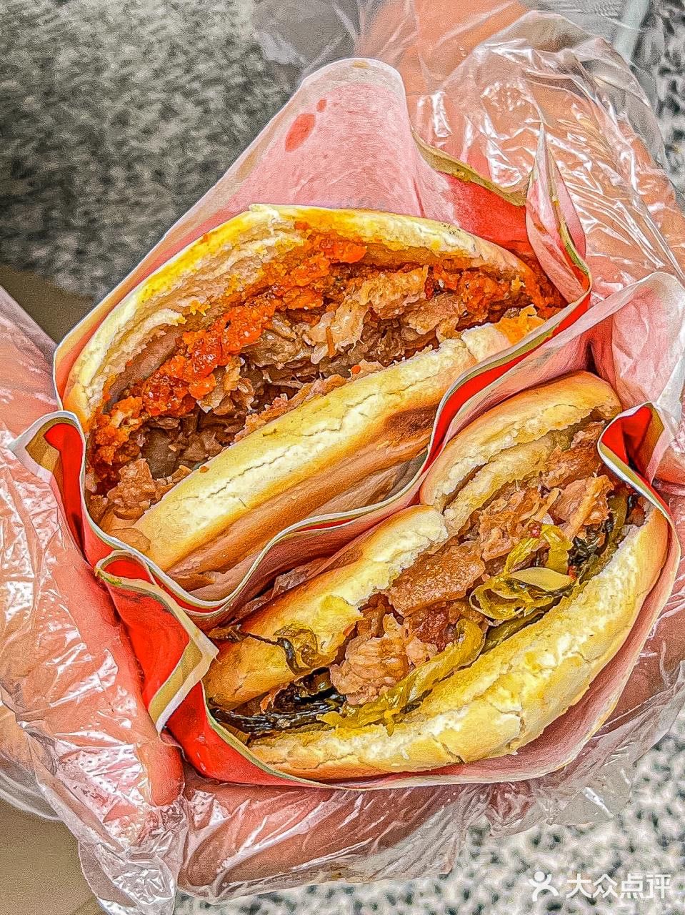 何以解忧，唯有这满料肉夹馍