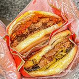 何以解忧，唯有这满料肉夹馍