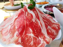 -茅草房·河畔园林火锅