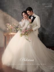 -雪中彩影婚纱摄影·微光艺术中心