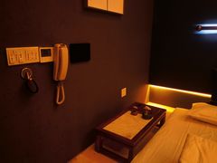 -舞指仙境足浴按摩(政务店)