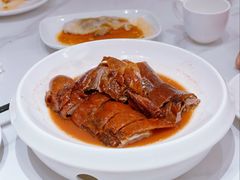 深井烧鹅-东方早茶 海鲜•青岛菜(国信体育中心店)