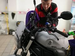 -车水马龙3M汽车贴膜冠军店隐形车衣改色膜(漕宝路中环店)