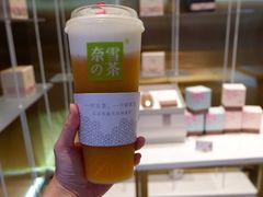 -奈雪的茶(湖滨银泰in77C区PRO店)