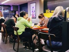 -BHC炸鸡(明洞总店)