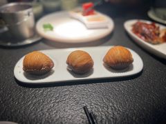 猫山王榴莲酥-蝴蝶里·粤菜·点心(滨江龙湖店)
