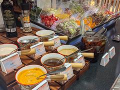 -松咖啡自助餐厅·松北香格里拉