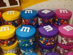 -m豆巧克力世界(上海世茂广场店)