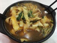 火腿肠刀削面砂锅-兄弟砂锅(陆家巷店)