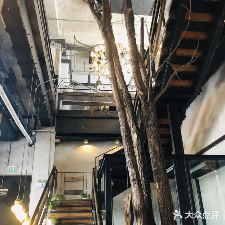 比较温暖舒适，工作人员也比较有眼力，服务比较周到