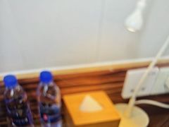 -卡罗酒店(东门晒布地铁站店)