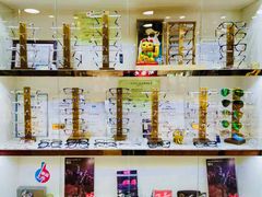 -MiRi眼镜连锁·蔡司·尼康控优点合作店(莘庄店)